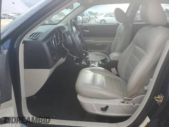 2005 Dodge Magnum SE with VIN 2D4FV48V45H555512, listed as a Copart auction lot 72642264 with 88,271 mi miles and Salvage title. Bid and sale history available at DreamBid. Image 7.