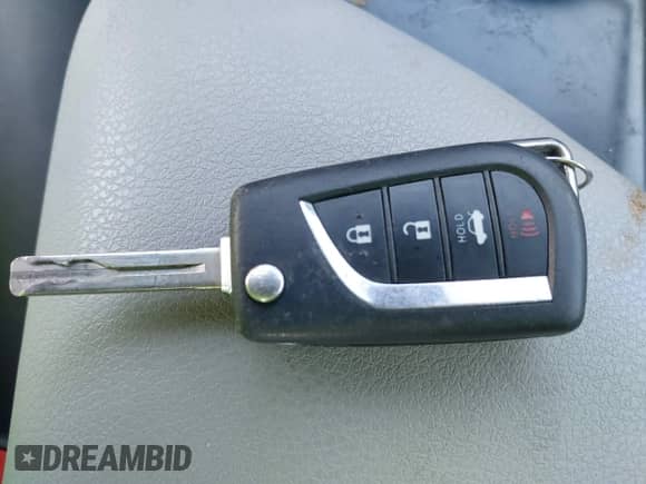 2019 Toyota Camry SE z VIN 4T1B11HK0KU246278, wystawiony jako IAAI lot #43174339 z przebiegiem 106 145 mil mil oraz . Historia ofert i sprzedaży dostępna na DreamBid. Obrazek 11.