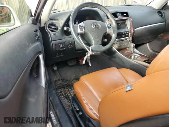 2012 Lexus IS 250 C z VIN JTHFF2C29C2526037, wystawiony jako Copart lot #45449865 z przebiegiem 84 257 mil mil oraz Szkoda całkowita • Salvage title. Historia ofert i sprzedaży dostępna na DreamBid. Obrazek 8.