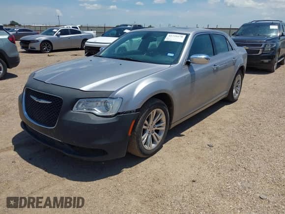 2016 Chrysler 300 C с VIN 2C3CCAEG7GH343107, выставлен на аукционе IAAI как лот 42729270 с пробегом 127 677 миль миль и . История ставок и продаж доступна на DreamBid. Изображение 2.