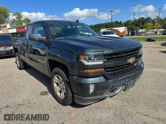 2018 Chevrolet Silverado 1500 LT с VIN 1GCVKREC3JZ239904, выставлен на аукционе Copart как лот 72068375 с пробегом 147 700 миль миль и Чистый • Clean title. История ставок и продаж доступна на DreamBid. Изображение 1.