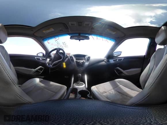 2014 Hyundai Veloster с VIN KMHTC6AD7EU189136, выставлен на аукционе IAAI как лот 42567617 с пробегом 137 688 миль миль и . История ставок и продаж доступна на DreamBid. Изображение 20.