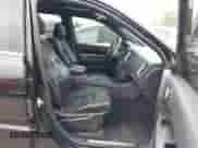 2017 Dodge Durango R/T z VIN 1C4SDHCT8HC752797, wystawiony jako IAAI lot #41916419 z przebiegiem 127 999 mil mil oraz . Historia ofert i sprzedaży dostępna na DreamBid. Obrazek 5.