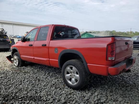 2005 Dodge 1500 SLT with VIN 1D7HU18D65S359620, listed as a Copart auction lot 81641155 with 103,322 mi miles and Salvage title. Bid and sale history available at DreamBid. Image 2.