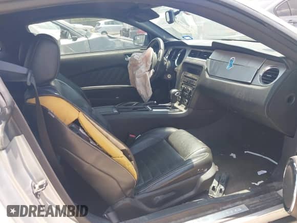 2012 Ford Mustang Premium with VIN 1ZVBP8AM3C5208320, listed as a IAAI auction lot 42941201 with 99,612 mi miles and . Bid and sale history available at DreamBid. Image 5.