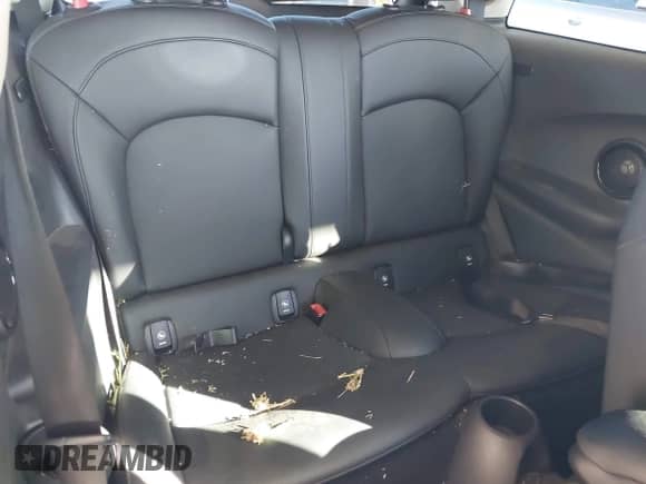 2019 MINI Hardtop Cooper with VIN WMWXP5C50K2H95671, listed as a IAAI auction lot 43432989 with 119,335 mi miles and . Bid and sale history available at DreamBid. Image 8.