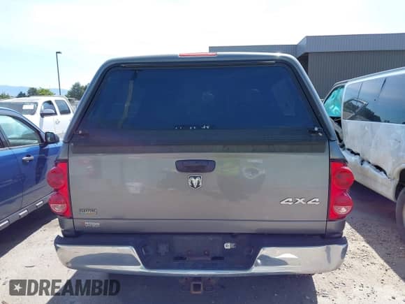 2008 Dodge 1500 SLT with VIN 1D7HU18NX8J205835, listed as a IAAI auction lot 42406547 with 143,271 mi miles and . Bid and sale history available at DreamBid. Image 16.
