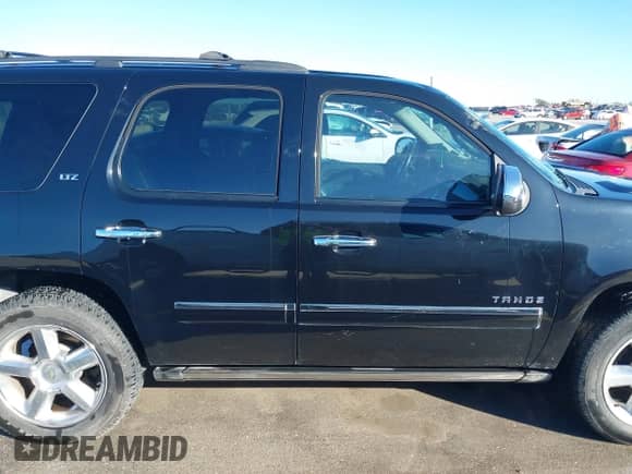 2013 Chevrolet Tahoe LTZ с VIN 1GNSCCE07DR123376, выставлен на аукционе IAAI как лот 41750363 с пробегом 115 611 миль миль и . История ставок и продаж доступна на DreamBid. Изображение 13.