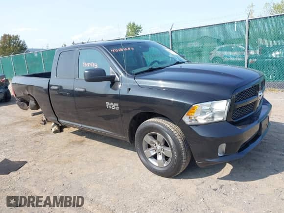 2018 Ram 1500 Tradesman z VIN 1C6RR7FGXJS138605, wystawiony jako IAAI lot #43181683 z przebiegiem 58 905 mil mil oraz . Historia ofert i sprzedaży dostępna na DreamBid. Obrazek 1.