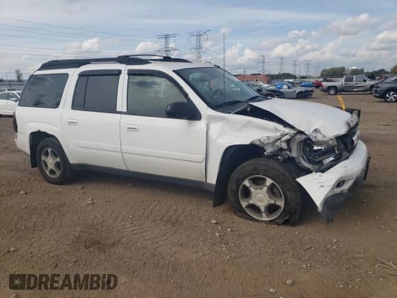 2005 Chevrolet TrailBlazer LT with VIN 1GNES16S356173361, listed as a Copart auction lot 81741245 with 132,685 mi miles and Salvage title. Bid and sale history available at DreamBid. Image 4.