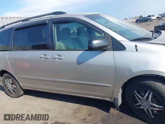 2009 Toyota Sienna CE с VIN 5TDZK23C39S243718, выставлен на аукционе IAAI как лот 43077428 с пробегом 156 695 миль миль и . История ставок и продаж доступна на DreamBid. Изображение 14.