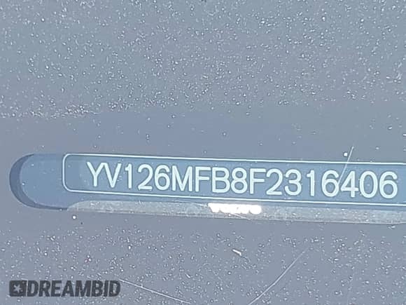 2015 Volvo S60 T5 Drive-E Premier with VIN YV126MFB8F2316406, listed as a IAAI auction lot 42517670 with 80,027 mi miles and . Bid and sale history available at DreamBid. Image 9.