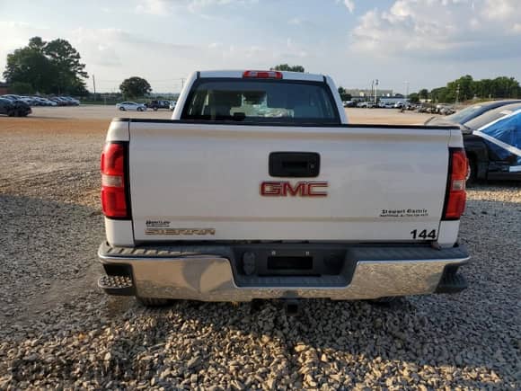2018 GMC Sierra 1500 z VIN 1GTR1LEC9JZ114567, wystawiony jako Copart lot #63434725 z przebiegiem 156 143 mil mil oraz Szkoda całkowita • Salvage title. Historia ofert i sprzedaży dostępna na DreamBid. Obrazek 6.
