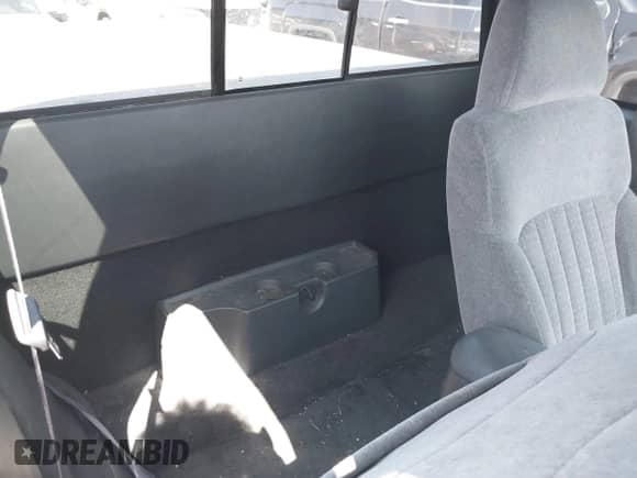 2002 Chevrolet S-10 LS с VIN 1GCCT19W028203315, выставлен на аукционе IAAI как лот 42074125 с пробегом 145 895 миль миль и . История ставок и продаж доступна на DreamBid. Изображение 8.