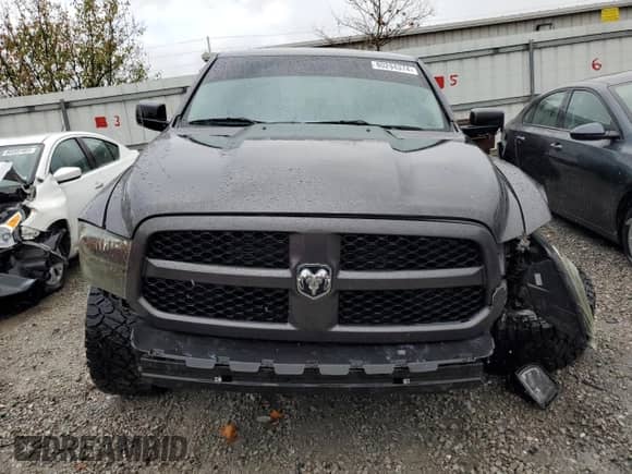 2017 Ram 1500 Tradesman z VIN 1C6RR7FG1HS678404, wystawiony jako Copart lot #80294374 z przebiegiem 112 152 mil mil oraz Szkoda całkowita • Salvage title. Historia ofert i sprzedaży dostępna na DreamBid. Obrazek 5.
