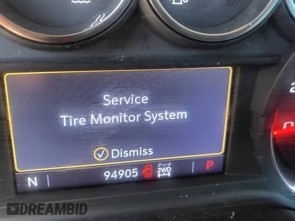 2020 Chevrolet Silverado 1500 LT z VIN 1GCRYDED4LZ121987, wystawiony jako Copart lot #91054155 z przebiegiem 94 905 mil mil oraz Czysty tytuł • Clean title. Historia ofert i sprzedaży dostępna na DreamBid. Obrazek 8.