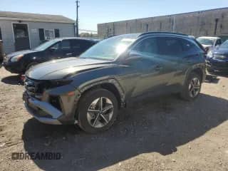 2025 Hyundai Tucson SEL Convenience with VIN KM8JCDD16SU311512, listed as a Copart auction lot 71427635 with 2,752 mi miles and Salvage title. Bid and sale history available at DreamBid. Image 1.