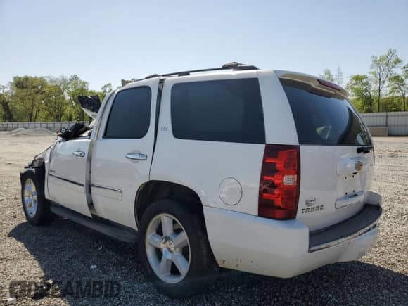 2013 Chevrolet Tahoe LTZ с VIN 1GNSCCE00DR183807, выставлен на аукционе Copart как лот 52701485 с пробегом Не указан миль и На запчасти • Non repairable. История ставок и продаж доступна на DreamBid. Изображение 2.