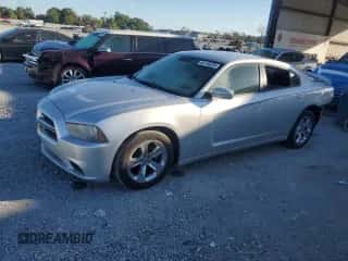 2012 Dodge Charger SXT z VIN 2C3CDXHG1CH245163, wystawiony jako Copart lot #85748285 z przebiegiem Nie podano mil oraz Szkoda całkowita • Salvage title. Historia ofert i sprzedaży dostępna na DreamBid. Obrazek 1.