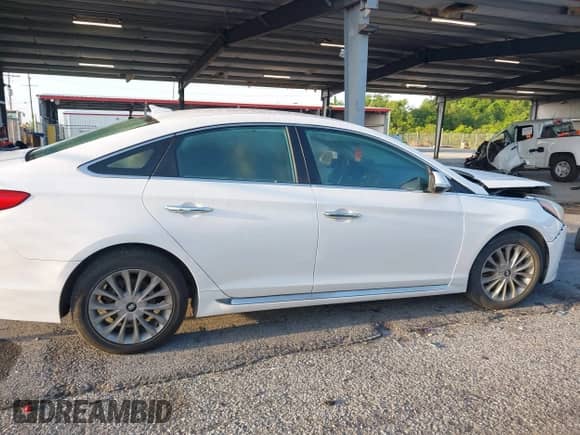 2015 Hyundai Sonata Sport с VIN 5NPE34AF2FH017188, выставлен на аукционе IAAI как лот 42245755 с пробегом 145 629 миль миль и . История ставок и продаж доступна на DreamBid. Изображение 13.