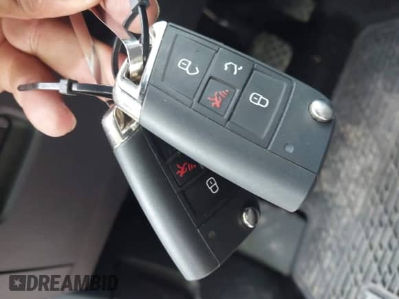 2023 Volkswagen Tiguan S с VIN 3VVRB7AX4PM015440, выставлен на аукционе IAAI как лот 42132705 с пробегом 37 482 миль миль и . История ставок и продаж доступна на DreamBid. Изображение 11.