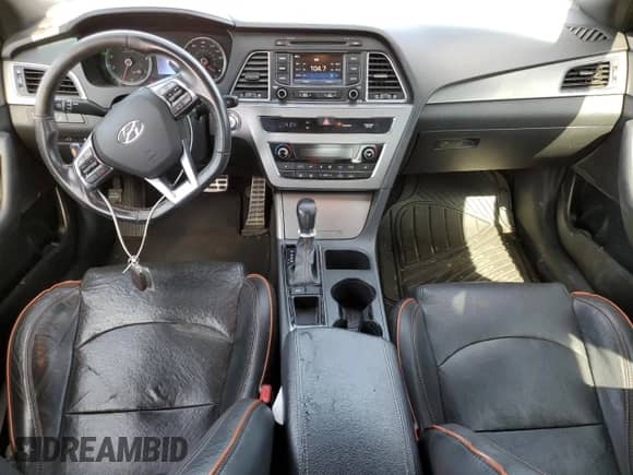 2015 Hyundai Sonata Limited с VIN 5NPE34AB8FH167271, выставлен на аукционе Copart как лот 60730505 с пробегом 103 021 миль миль и Списание • Salvage title. История ставок и продаж доступна на DreamBid. Изображение 8.