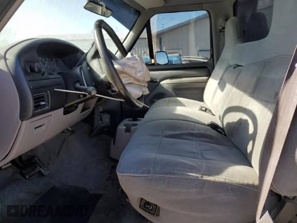 1996 Ford F-150 с VIN 1FTEF14N6TLA81962, выставлен на аукционе Copart как лот 42453655 с пробегом 260 127 миль миль и Списание • Salvage title. История ставок и продаж доступна на DreamBid. Изображение 7.