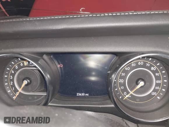 2022 Jeep Wrangler Unlimited Sahara Altitude with VIN 1C4HJXEG8NW124892, listed as a IAAI auction lot 42615986 with 23,630 mi miles and . Bid and sale history available at DreamBid. Image 7.