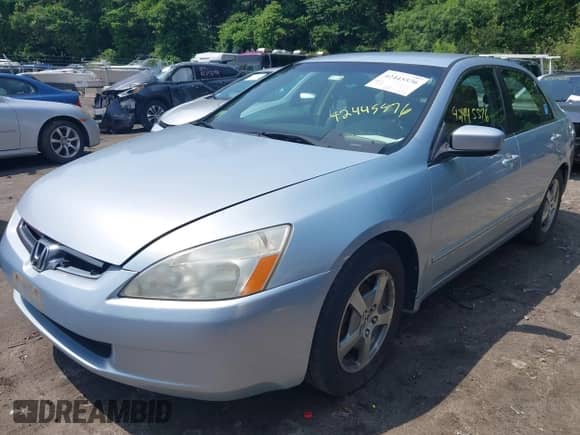 2005 Honda Accord with VIN JHMCN36455C010117, listed as a IAAI auction lot 42445576 with 203,118 mi miles and . Bid and sale history available at DreamBid. Image 2.