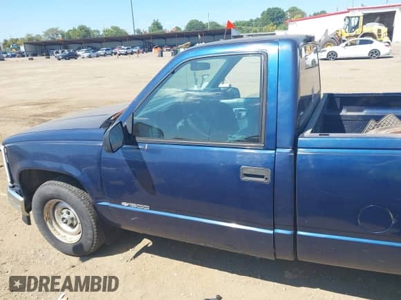 1998 Chevrolet Silverado 1500 с VIN 1GCEC14W4WZ183201, выставлен на аукционе IAAI как лот 43139571 с пробегом 176 288 миль миль и . История ставок и продаж доступна на DreamBid. Изображение 14.
