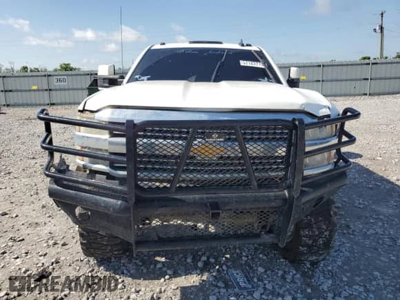 2015 Chevrolet Silverado 2500HD Work Truck z VIN 1GC1KUEG7FF663731, wystawiony jako Copart lot #57123715 z przebiegiem 167 082 mil mil oraz Szkoda całkowita • Salvage title. Historia ofert i sprzedaży dostępna na DreamBid. Obrazek 5.