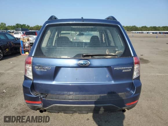 2012 Subaru Forester X z VIN JF2SHABCXCH439051, wystawiony jako Copart lot #68190825 z przebiegiem 198 073 mil mil oraz Szkoda całkowita • Salvage title. Historia ofert i sprzedaży dostępna na DreamBid. Obrazek 6.