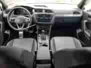 2024 Volkswagen Tiguan SE R-Line Black с VIN 3VV8B7AX8RM025872, выставлен на аукционе Copart как лот 64282855 с пробегом 16 071 миль миль и Списание • Salvage title. История ставок и продаж доступна на DreamBid. Изображение 8.
