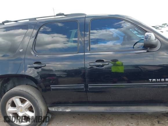 2010 Chevrolet Tahoe LT with VIN 1GNUCBE03AR282216, listed as a IAAI auction lot 42215769 with 175,727 mi miles and . Bid and sale history available at DreamBid. Image 13.
