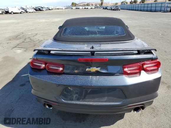 2023 Chevrolet Camaro 1LT z VIN 1G1FB3DS5P0131591, wystawiony jako Copart lot #76425024 z przebiegiem Nie podano mil oraz Szkoda całkowita • Salvage title. Historia ofert i sprzedaży dostępna na DreamBid. Obrazek 6.