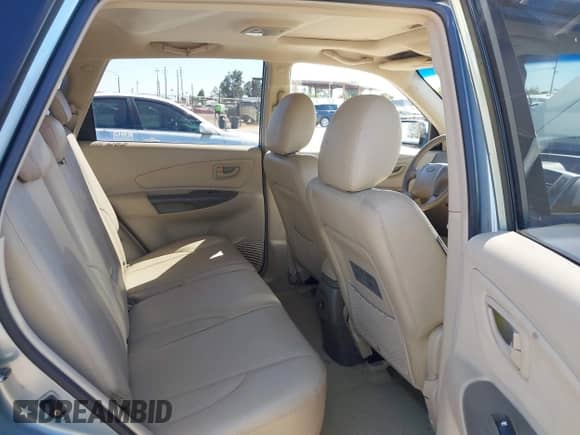 2007 Hyundai Tucson SE z VIN KM8JN12D87U638359, wystawiony jako IAAI lot #42778963 z przebiegiem 193 940 mil mil oraz . Historia ofert i sprzedaży dostępna na DreamBid. Obrazek 8.