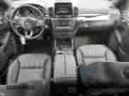 2017 Mercedes-Benz GLS 450 с VIN 4JGDF6EE1HA824842, выставлен на аукционе Copart как лот 67591235 с пробегом 52 039 миль миль и Списание • Salvage title. История ставок и продаж доступна на DreamBid. Изображение 8.