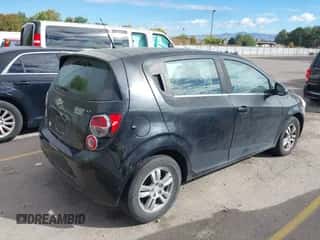 2014 Chevrolet Sonic LT с VIN 1G1JC6SH4E4101360, выставлен на аукционе IAAI как лот 43362709 с пробегом 164 771 миль миль и . История ставок и продаж доступна на DreamBid. Изображение 4.