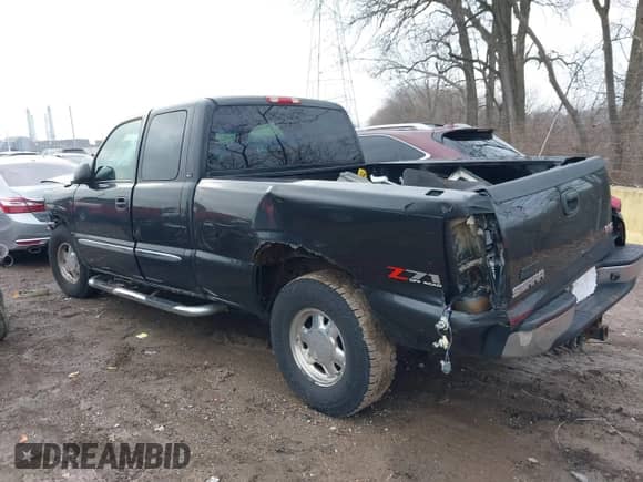 2003 GMC Sierra 1500 SLE с VIN 1GTEK19T53E241692, выставлен на аукционе IAAI как лот 41140059 с пробегом 106 472 миль миль и . История ставок и продаж доступна на DreamBid. Изображение 3.