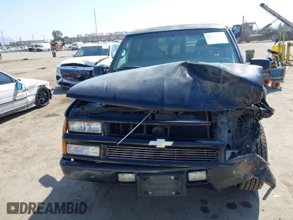 2000 Chevrolet Tahoe Limited с VIN 1GNEC13RXYR211606, выставлен на аукционе IAAI как лот 43367285 с пробегом 227 528 миль миль и . История ставок и продаж доступна на DreamBid. Изображение 12.
