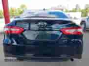 2019 Toyota Camry SE z VIN 4T1B11HKXKU683964, wystawiony jako IAAI lot #43364127 z przebiegiem 76 775 mil mil oraz . Historia ofert i sprzedaży dostępna na DreamBid. Obrazek 16.