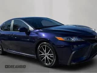 2021 Toyota Camry SE with VIN 4T1G11AK9MU613732, listed as a Copart auction lot 89445525 with 107,380 mi miles and Clean title. Bid and sale history available at DreamBid. Image 1.