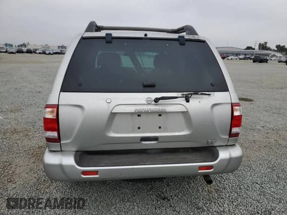 2002 Nissan Pathfinder SE with VIN JN8DR09Y62W733996, listed as a Copart auction lot 71295015 with 136,176 mi miles and Clean title. Bid and sale history available at DreamBid. Image 6.