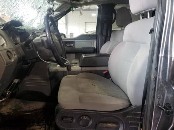 2005 Ford F-150 XLT z VIN 1FTPW14545FB35480, wystawiony jako Copart lot #67032485 z przebiegiem 159 511 mil mil oraz Szkoda całkowita • Salvage title. Historia ofert i sprzedaży dostępna na DreamBid. Obrazek 7.