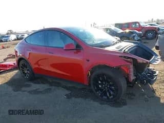 2020 Tesla Model Y Long Range с VIN 5YJYGDEE4LF024043, выставлен на аукционе IAAI как лот 43455401 с пробегом 76 455 миль миль и . История ставок и продаж доступна на DreamBid. Изображение 1.