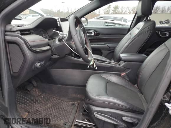 2023 Jeep Compass Trailhawk с VIN 3C4NJDDN0PT531177, выставлен на аукционе Copart как лот 84272324 с пробегом 14 778 миль миль и Списание • Salvage title. История ставок и продаж доступна на DreamBid. Изображение 7.