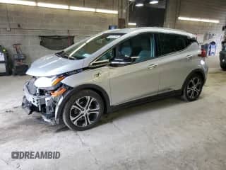 2017 Chevrolet Bolt EV Premier с VIN 1G1FX6S01H4177384, выставлен на аукционе Copart как лот 84257295 с пробегом 46 773 миль миль и Списание • Salvage title. История ставок и продаж доступна на DreamBid. Изображение 1.
