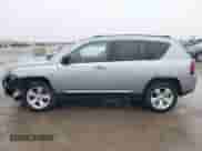 2017 Jeep Compass Sport с VIN 1C4NJCBA7HD124023, выставлен на аукционе IAAI как лот 41436187 с пробегом Не указан миль и . История ставок и продаж доступна на DreamBid. Изображение 14.