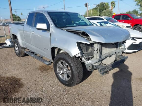 2016 Chevrolet Colorado 4WD LT z VIN 1GCHTCE39G1353162, wystawiony jako IAAI lot #42530149 z przebiegiem 84 906 mil mil oraz . Historia ofert i sprzedaży dostępna na DreamBid. Obrazek 1.