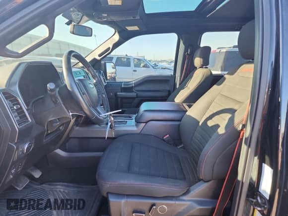 2018 Ford F-150 XLT z VIN 1FTEW1EP0JFC94417, wystawiony jako Copart lot #84038535 z przebiegiem 84 624 mil mil oraz Szkoda całkowita • Salvage title. Historia ofert i sprzedaży dostępna na DreamBid. Obrazek 7.